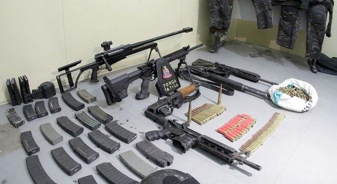 As armas apreendidas são de uso restrito das Forças Armadas