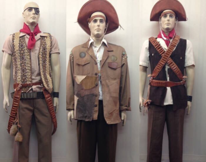 Roupas de Leo, Marlos e Robson: rapazes vestidos a caráter para festança de hoje

+ Figurino de peões já causou polêmica

+ Celebritto dá uma volta pela Fazenda

+ Saiba o que os peões já sonharam no reality
