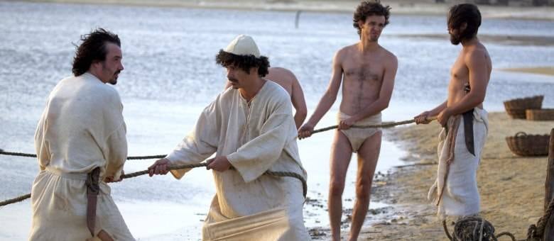 Primeiro episódio é protagonizado por Caio Junqueira, que vive Simão