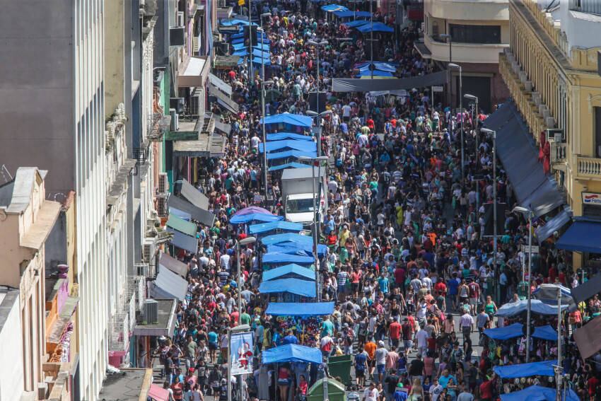 Cerca 800 mil pessoas circularam pela região no sábado