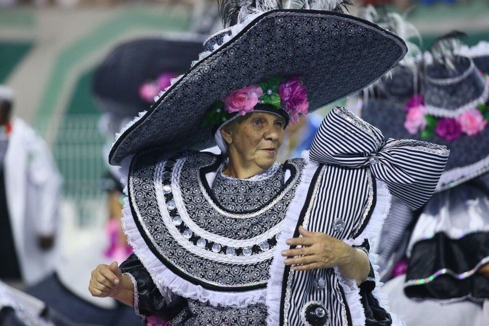 O carnavalesco Flávio Campello foi o responsável pelo desenvolvimento do enredo