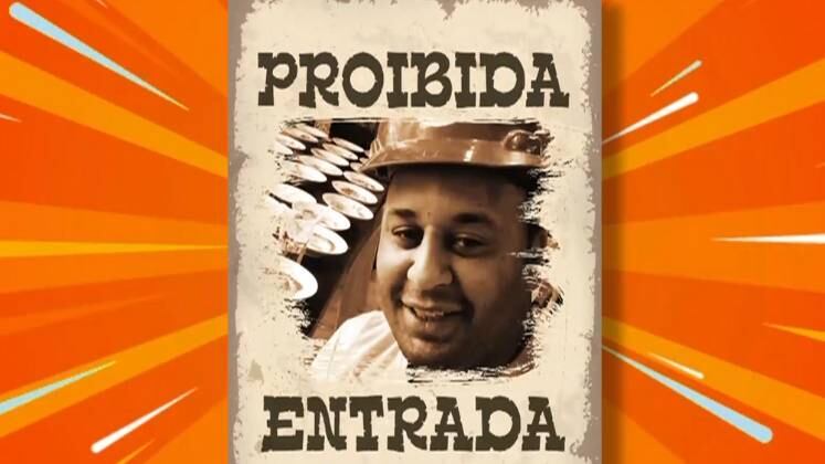 O pintor revelou que há restaurantes na região onde mora com sua foto em um cartaz: "Proibida entrada". João Carlos contou que, quando leva marmita, a comida é colocada em dois potes de sorvete cheios