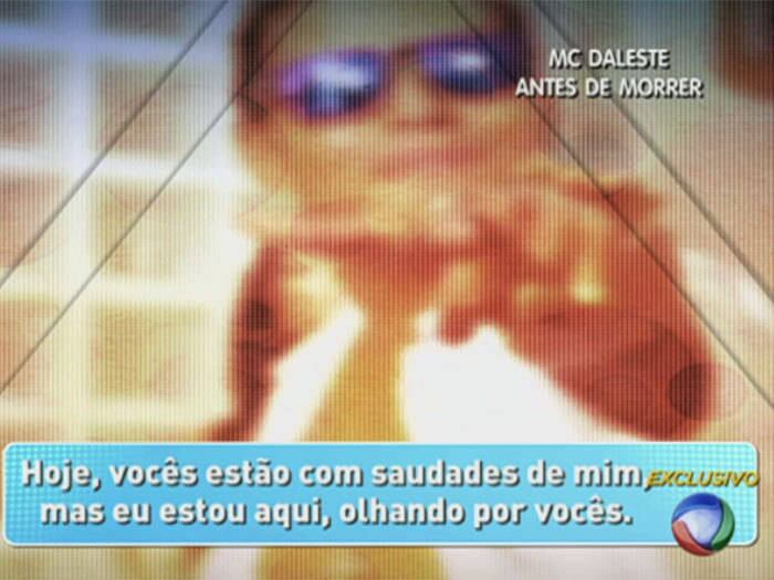 

Hoje, vocês estão com saudades de mim, mas eu estou aqui, olhando por vocês.



+ Aproveite e confira as matérias do programa Domingo Show

+ Já curtiu a página do Domingo Show no Facebook? É só clicar!

+ Siga o Domingo Show no Twitter e receba todas as notícias do programa
