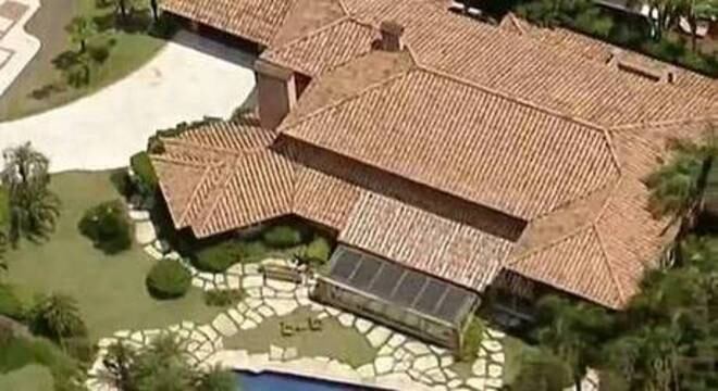 Imagem aérea da casa em que Marcelo vai cumprir recolhimento domiciliar