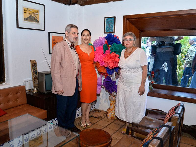 Também fez questão de marcar presença a atriz Sônia Braga, que interpretou a personagem Gabriela na TV, uma das mais notáveis personagens do escritor baiano. A atriz afirmou que, agora, a abertura da Casa é, simbolicamente, um presente para o mundo. 

— A abertura dessa casa é o respeito que Zélia e Jorge sempre tiveram com o povo da Bahia, e quem fala isso é um pouco eu, Sônia, e um pouco a Gabriela, Dona Flor, Tiêta... Esse é um presente fundamental para todo o mundo, que vem pelas palavras de Jorge conhecer a Bahia, visitar a sua casa. E esse público, ao chegar aqui, encontrava as portas fechadas, uma porta que, em um tempo, sempre esteve aberta. Agora essa casa está aberta e todos estão convidados a visitá-la
