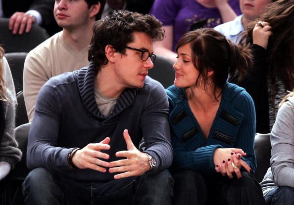 Minka Kelly
Em 2007, a atriz teve um curto relacionamento com Mayer, que o perdeu para Jennifer Aniston. Acontece que o cantor terminou tudo de forma brusca: ele telefonou para Minka e apenas disse que estava muito apaixonado