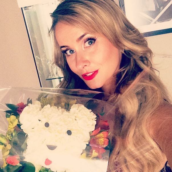 

— A recepção foi maravilhosa. Estava um pouco preocupada com a recepção
dos meus fãs que são adolescentes ou mulheres jovens. Basicamente a recepção
dos meus fãs foi incrível, o que me deixou mais confortável ainda

Vídeo: Raul Gazolla e Lola Melnick vivem clima romântico no palco do Legendários

+ Legendários também está no Facebook. Curta!

+ Siga a atração de Marcos Mion no Twitter!


