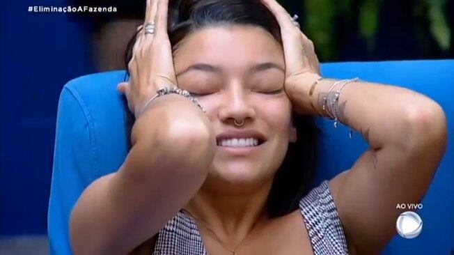 O comportamento agressivo de Rafael ao tratar Gabi, fez com que ela também reagisse à altura e chamasse o peão de maluco, manipulador e desequilibrado. Mas Gabi mostrou que também é sensível. Após os desentendimentos, não era raro ela cair no choro

Rafael Ilha rasga o verbo ao falar de Gabi Prado: "Barata covarde"
