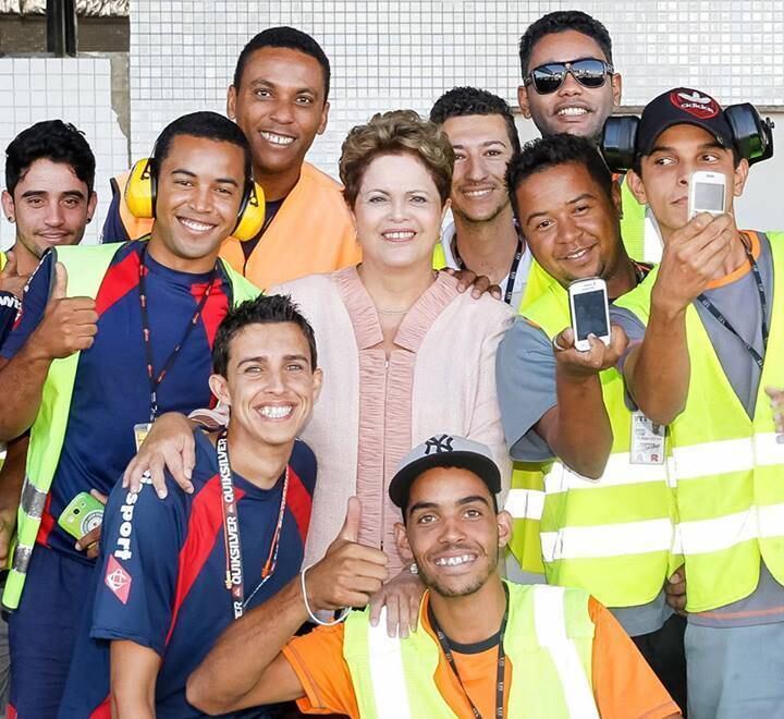Dilma não é a única que adotou a moda. Confira aqui outros
pré-candidatos ao governo que estão fazendo selfie por aí 