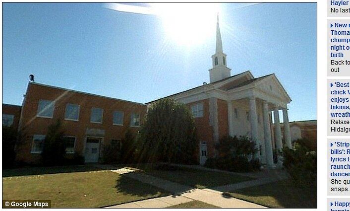 

Este
é o segundo casamento de ambos. Desde então, o casal não se desgrudou mais