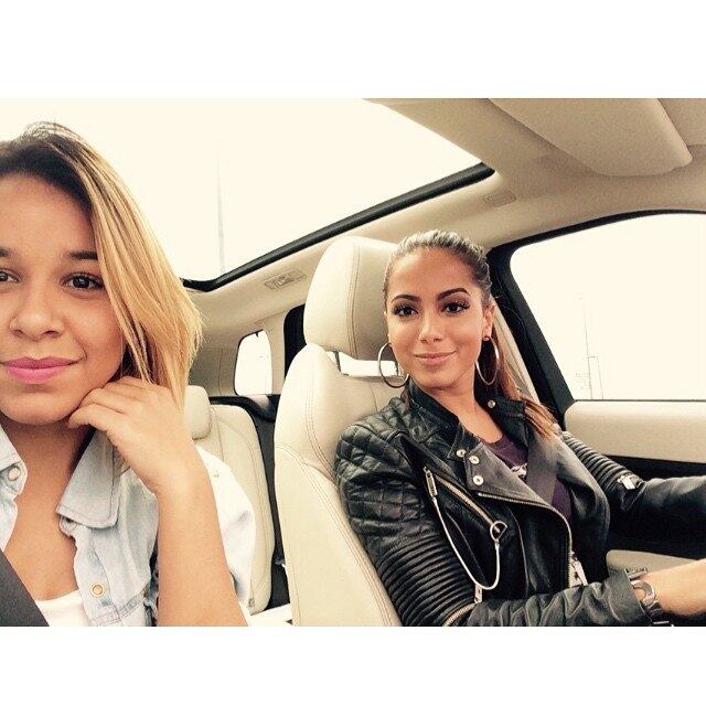 Juliana até ganhou fãs e tem mais de 60 mil seguidores no Instagram. A expectativa dos admiradores é que Anitta e Juliana estariam vivendo um romance 