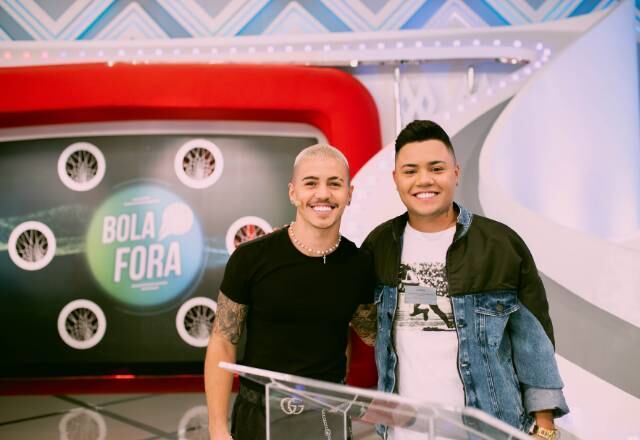 É claro que não podia faltar a selfie da noite!

Assista ao programa A Noite É Nossa todas as quartas, a partir das 22h45, na Record TV