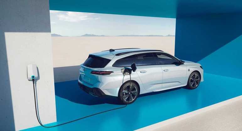 Modelo terá uma versão perua no velho continente, que deve ficar longe do Brasil