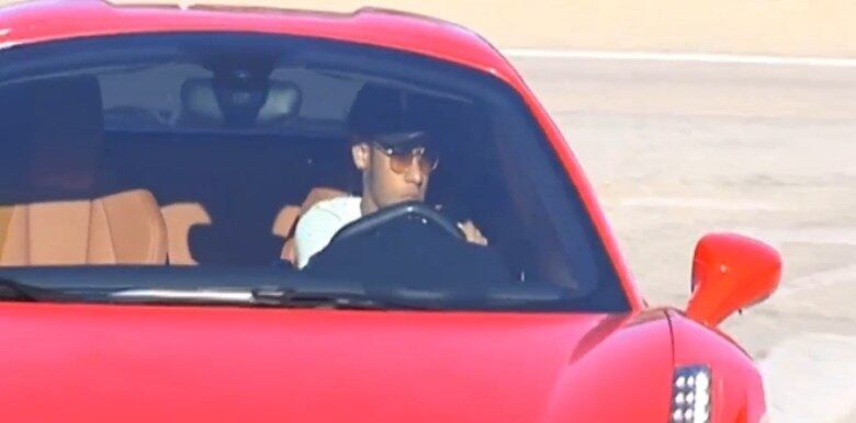Neymar tem carros invejáveis em sua garagem