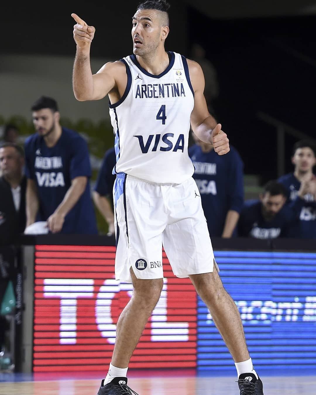 Luis Scola foi nome fundamental para a vitória da Argentina sobre o Uruguai por 102 a 65 