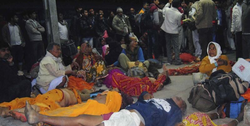Pelo menos 36 pessoas morreram por causa de um corre-corre registrado no domingo (10) na estação ferroviária de Allahabad, no norte da Índia e dentro do maior festival religioso do mundo