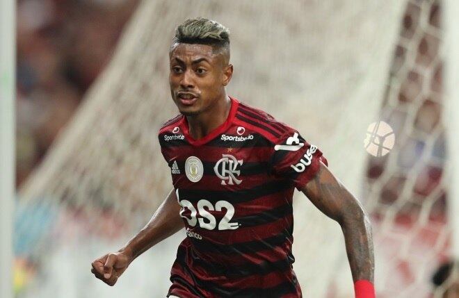 Jogador pode ser indiciado por uso de documento falso