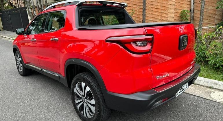 Fiat toro Volcano 2024 adota um visual clássico de picape inspirado nos modelos médios