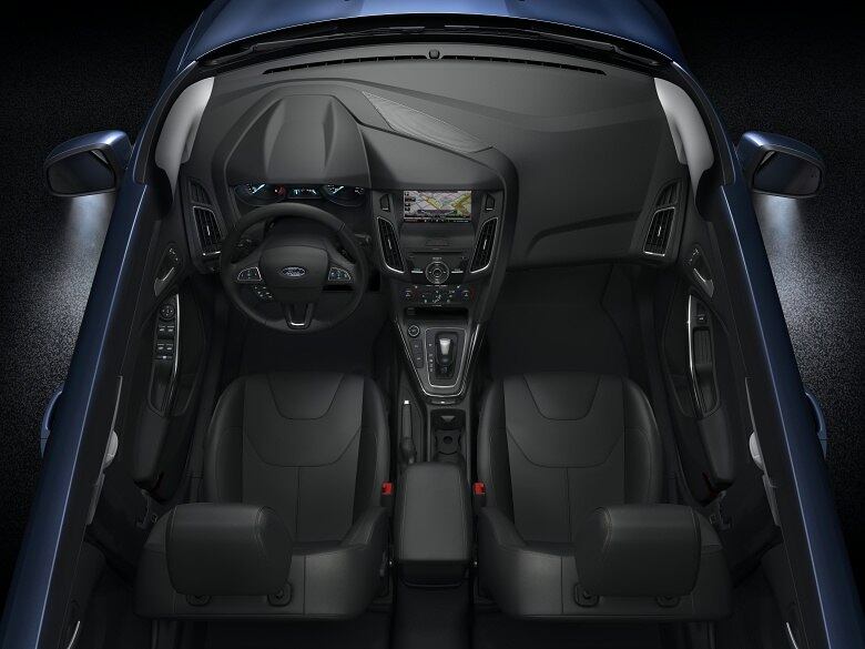 Segundo Oswaldo Ramos, este Novo Focus é "um carro para quem gosta de carro", o que pode soar marqueteiro, mas faz sentido, uma vez que o modelo melhorou a aerodinâmica, ganhou discos de freios nas quatro rodas e manteve alguns de seus principais atributos, tais como a suspensão independente nos dois eixos (com braços múltiplos na traseira) e a carroceria moderna, feita com aços de alta resistência que lhe garantiram as cinco estrelas máximas nos testes de colisão do Latin NCAP