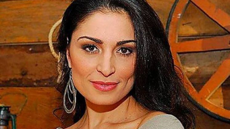 Franciely Freduzeski

Na primeira temporada de A Fazenda, a modelo teve 45,30% dos votos e foi a primeira eliminada

