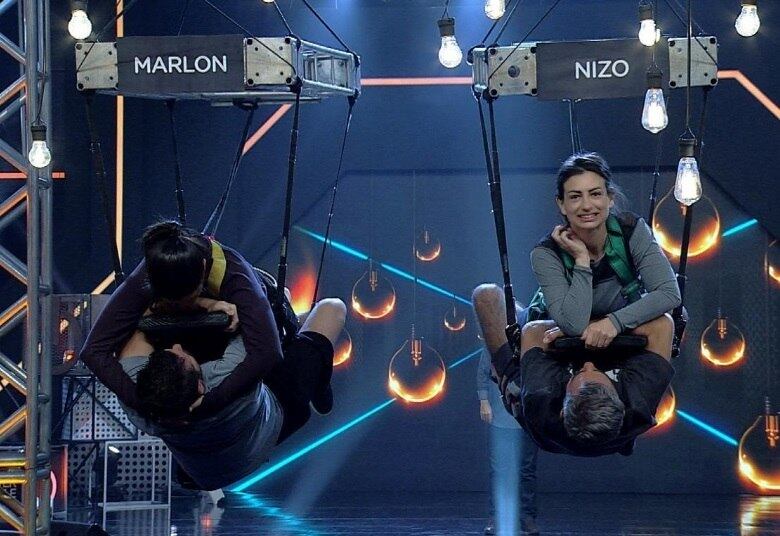 A estrutura precisa
içar simultaneamente, com a mesma velocidade e altura, os maridos para a
execução do desafio