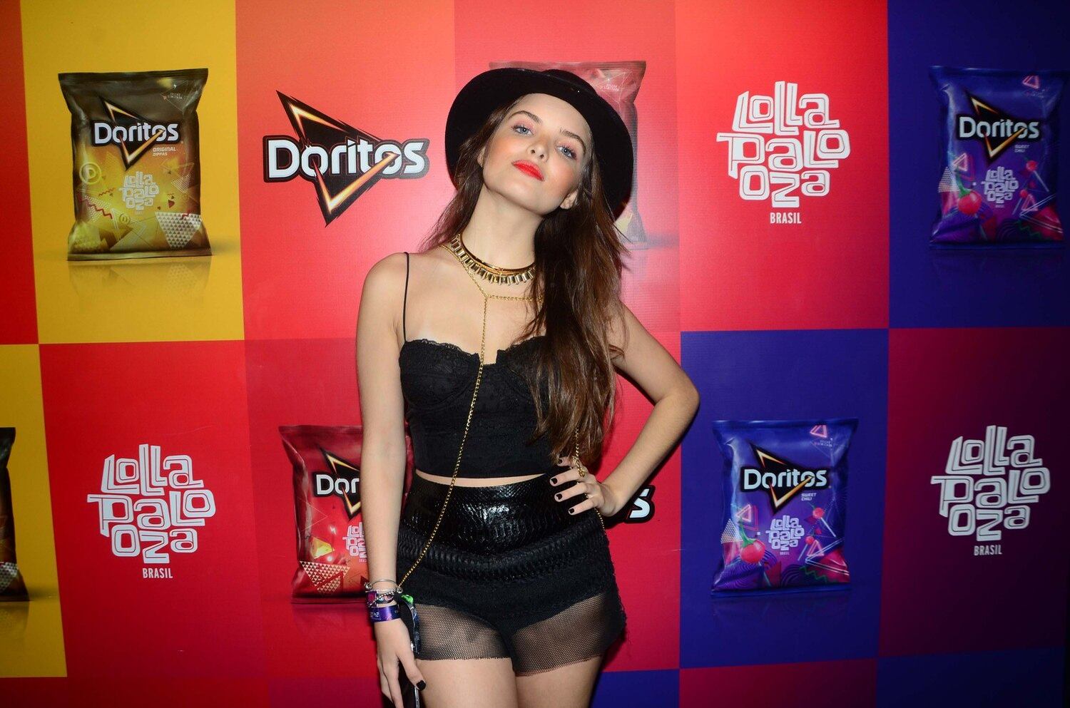 A atriz mirim Giovanna Chaves apostou na transparência 