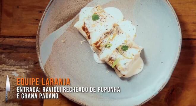 A entrada da equipe laranja foi um ravioli de pupunha e grana