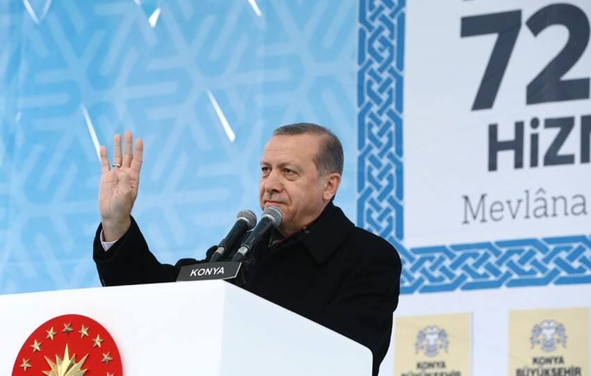 Segundo a Associated Press, funcionário da presidência disse que Chakras estava deprimido por causa de problemas familiares. E ouviu do presidente a promessa de que ele iria ajudá-lo