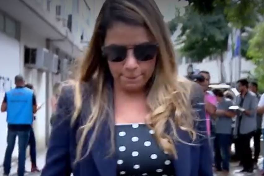 Advogada Alexandra Menezes deixou o caso alegando foro íntimo