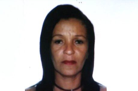 Jacira do Carmo, de 46 anos, está foragida