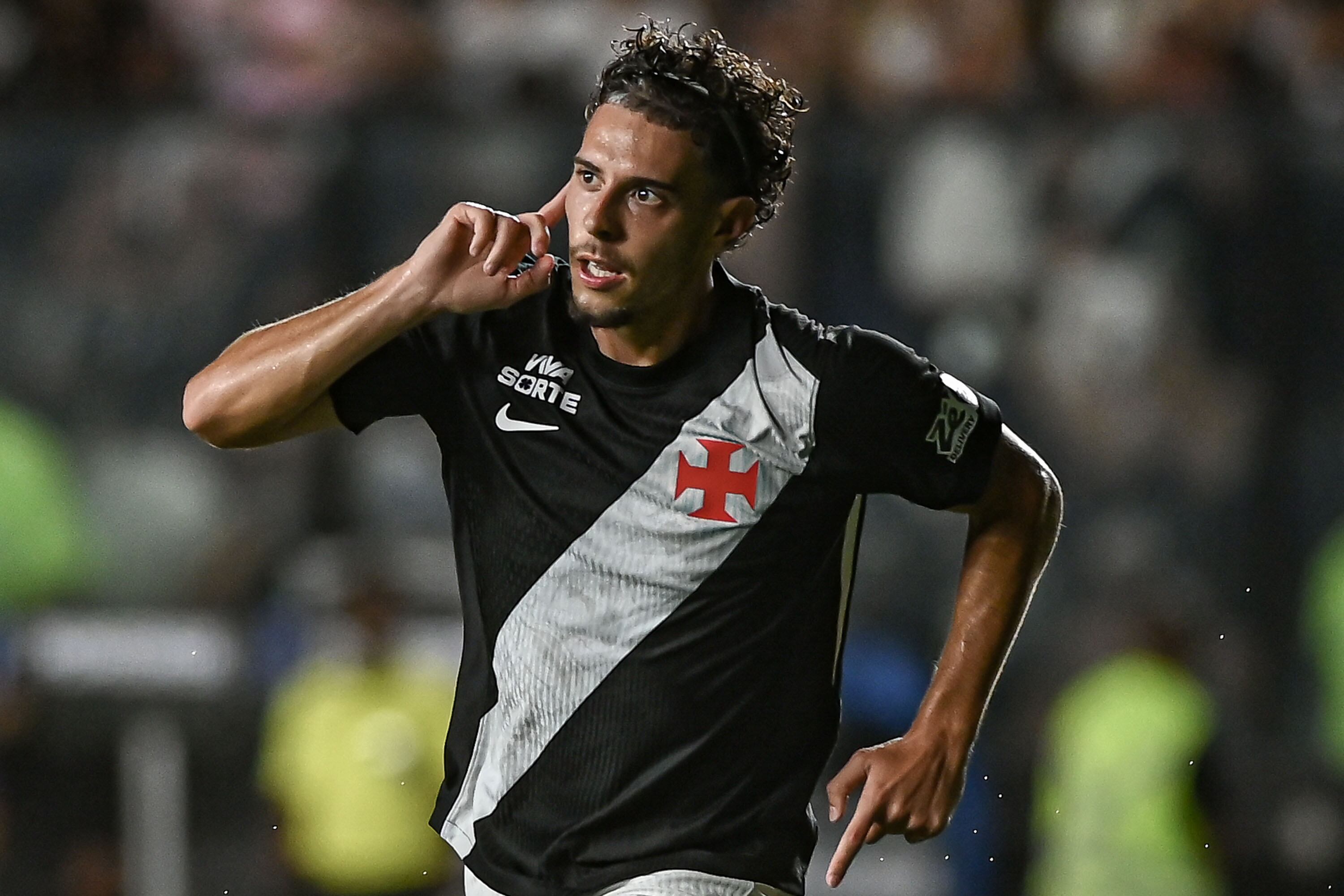 Nuno Moreira foi um dos destaques da vitória do Vasco em São Januário