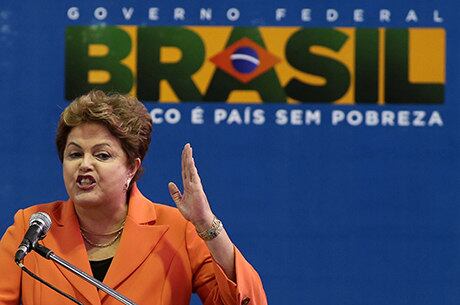 Urgência constitucional de projetos presidenciais trancaram a pauta do Legislativo