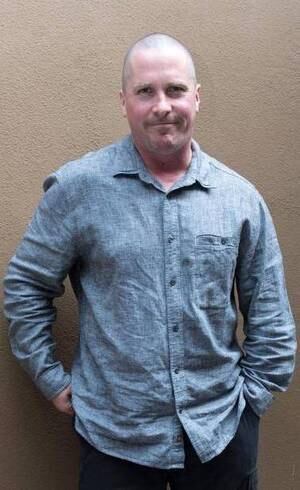 Ator ganhou peso para papel de Dick Cheney