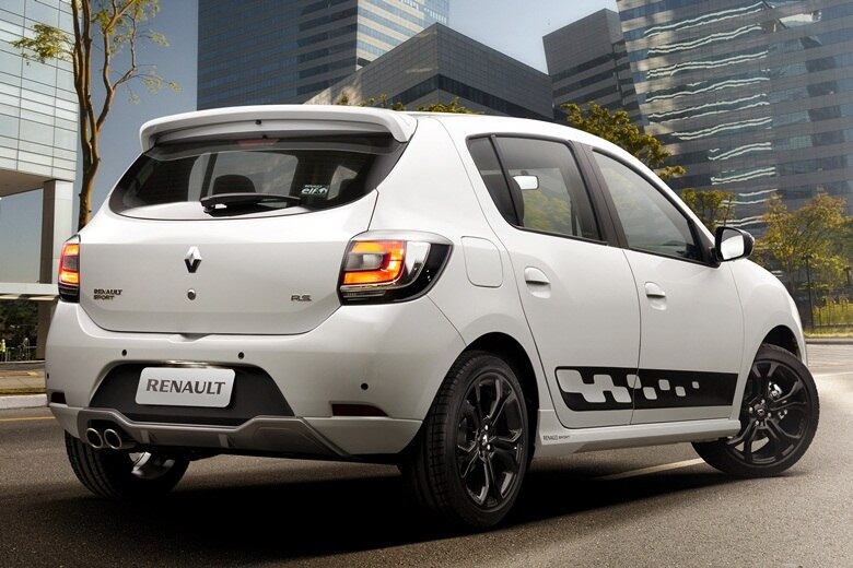 Renault Sandero RS

LEIA TAMBÉM
Aceleramos: Renault Sandero RS é nervosinho e vai além do visual