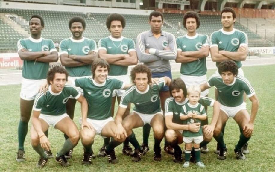 Há 40 anos o Guarani erguia a taça do Campeonato Brasileiro diante do público de pouco mais de 20 mil pessoas que acompanhou a vitória da equipe campineira pelo placar agregad