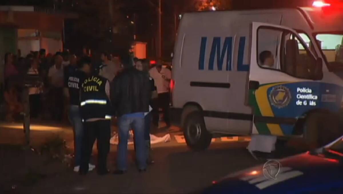 Mesmo condenado, ele não poderia cumprir todos os anos porque a lei brasileira não permite que uma pessoa fique presa por mais de 30 anos