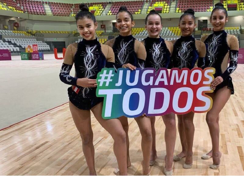 Ginastas peruanas em preparação para Lima 2019