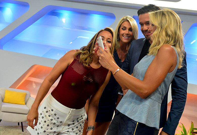 Quando essa turma se encontra, começa o festival de selfies, "bumerangues", e aquelas fotos que a gente adora!

+ Apresentadores do Hoje em Dia se divertem nos bastidores do programa