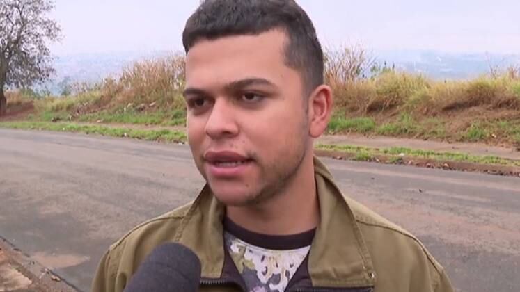 Cleverson dos Santos, irmão da vítima, conta que ela sempre andava com uma faca na bolsa para se defender, caso precisasse 