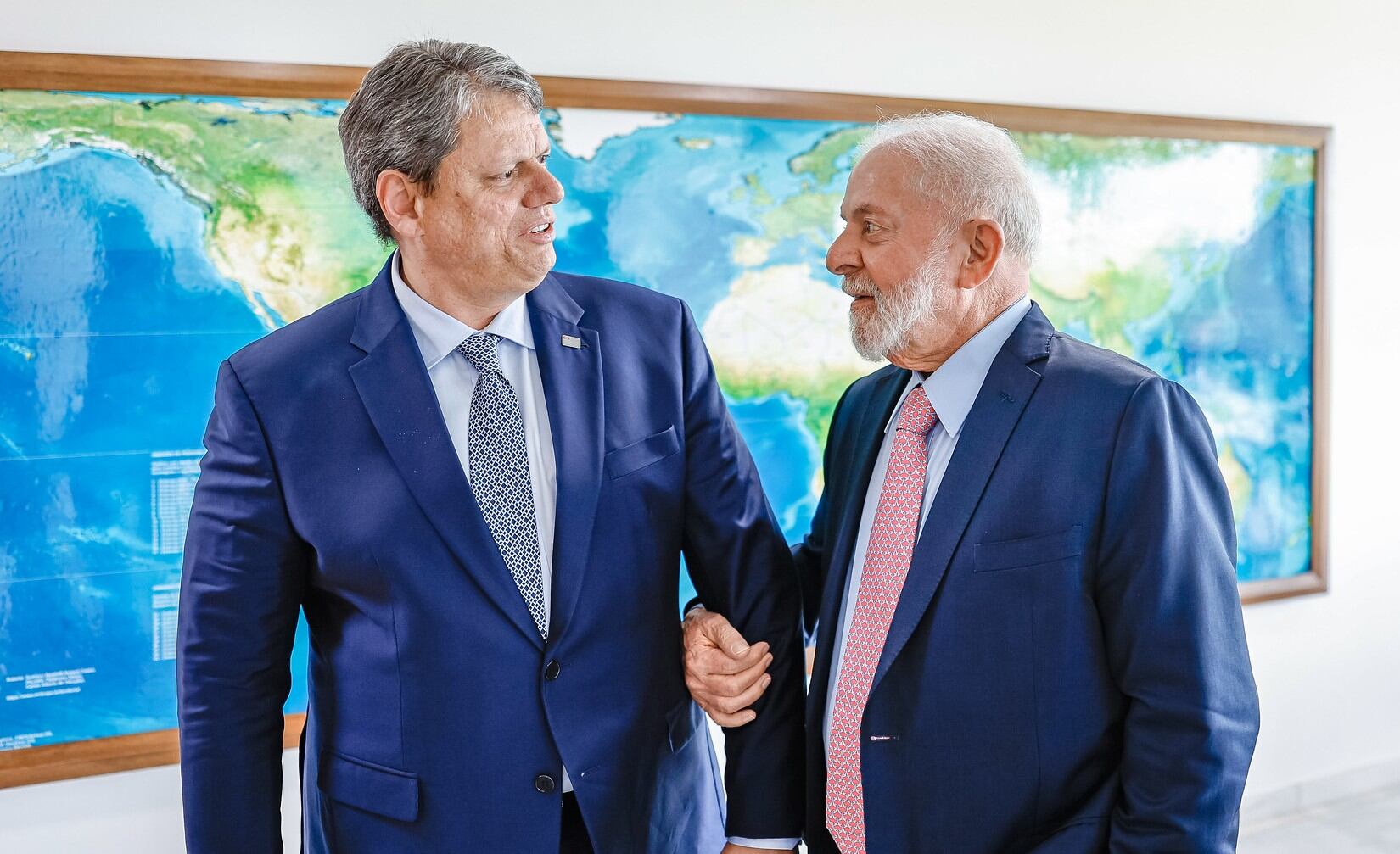 30.01.2024 - Presidente da República, Luiz Inácio da Silva, durante reunião com o Governador de São Paulo, Tarcísio de Freitas, no Palácio do Planalto. Brasília - DF.