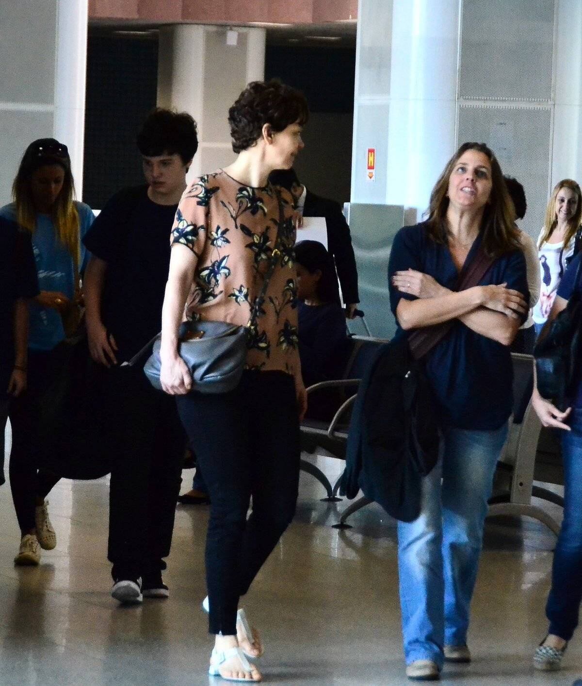 Julia Lemmertz no aeroporto