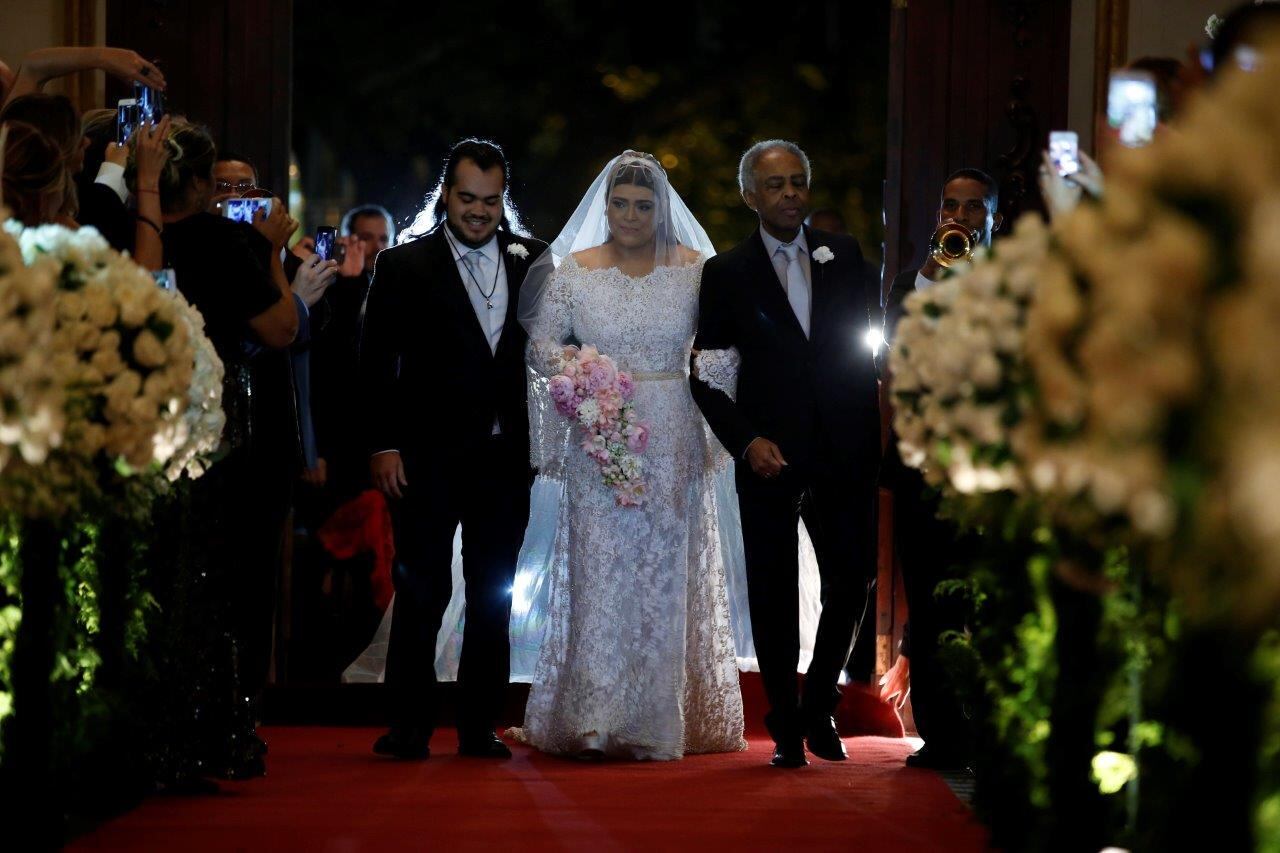 Preta conheceu Rodrigo com a ajuda do fã/amigo Duh Marinho, que é um dos padrinhos