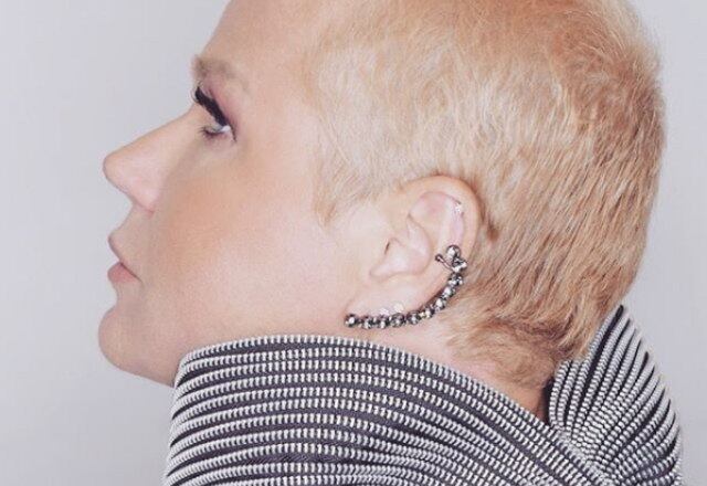 Recentemente, a rainha
emocionou o Brasil ao fazer uma doação no valor de R$ 1 milhão ao SUS (Sistema
Único de Saúde) para o combate ao coronavírus