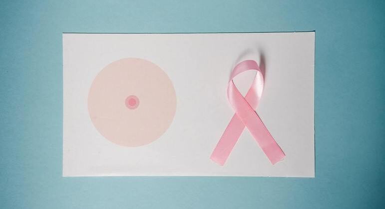 A prótese areolar criada no Natalia Beauty é feita com silicone de grau médico autocolante