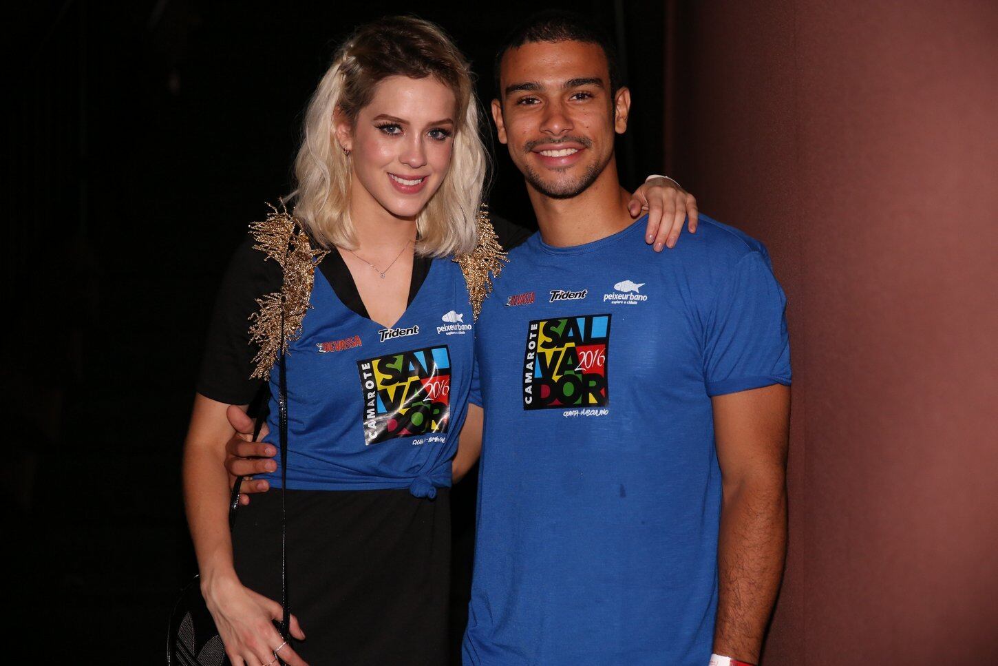 Os dois foram simpáticos com os fotógrafos que estavam no evento