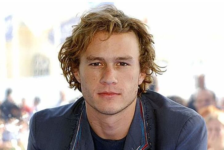 Heath Ledger morreu por overdose de remédios em 22/01/2008, meses após terminar as gravações do filme que lhe renderia postumamente a maior premiação de sua carreira.