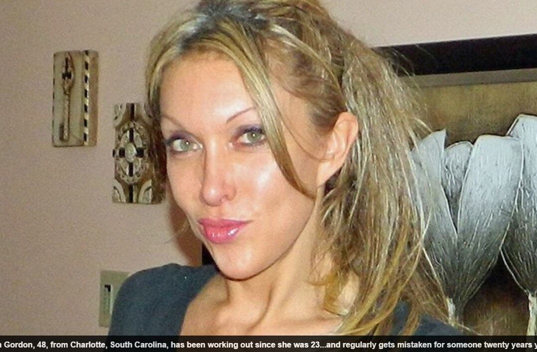 Segundo a publicação, por causa do seu corpão, Laura angariou
451 mil seguidores nas redes sociais