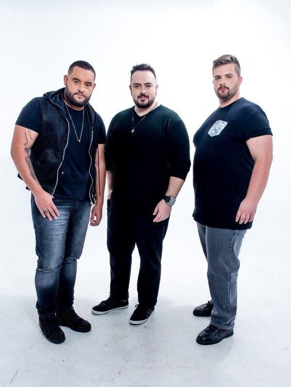 O trabalho teve o apoio de algumas marcas que atuam no segmento, como a Mais Pano, Bivik Jeans, Umen e Bokker Jeans