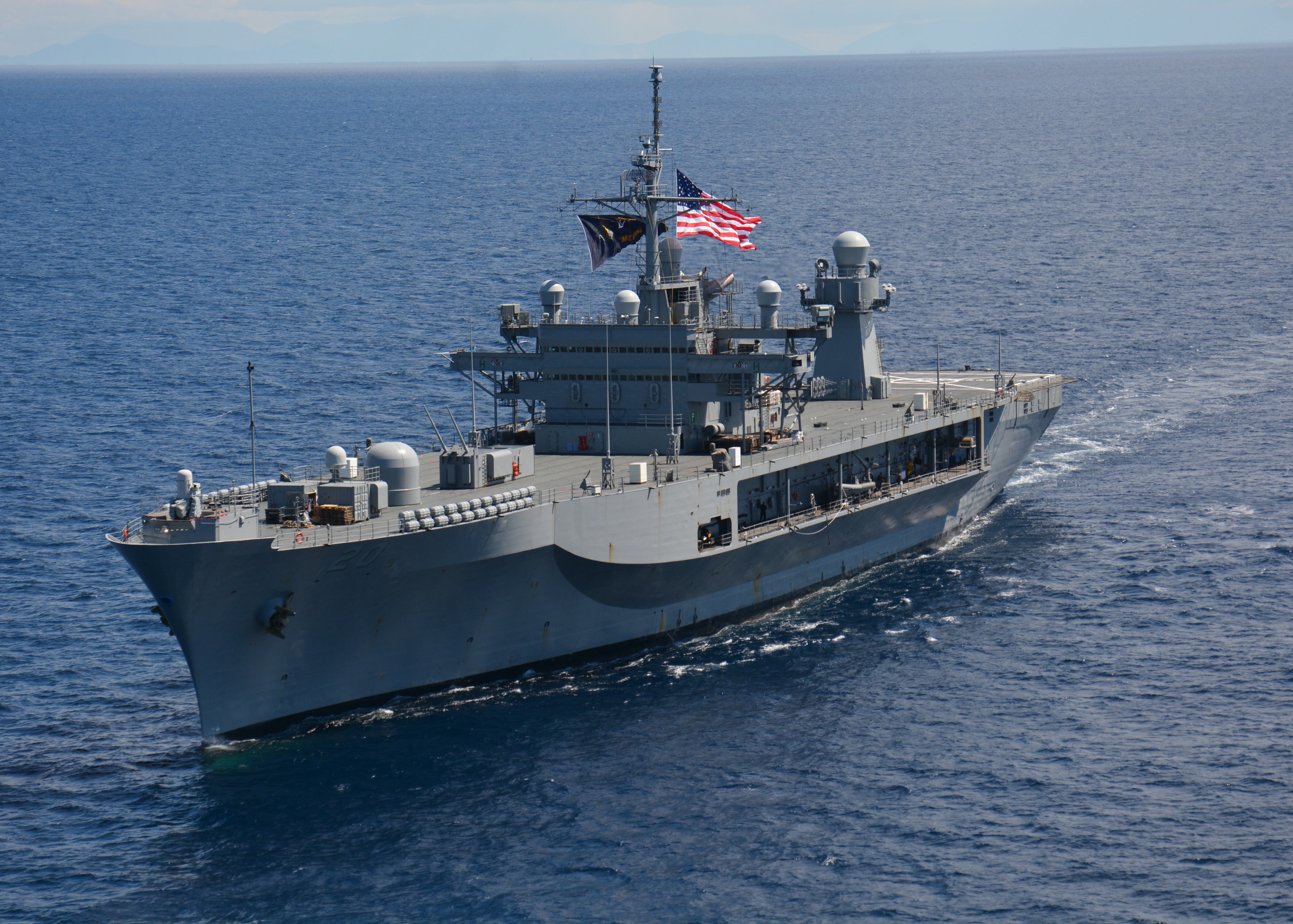 Durante o exercício Báltico 2025, a Marinha dos EUA usou um drone naval para simular ataques contra o navios USS Mount Whitney