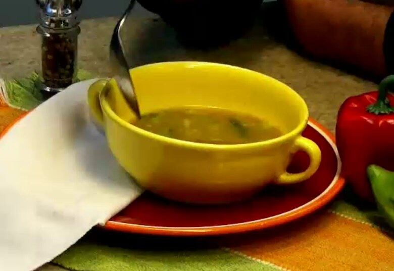 CANJA DE GALINHA – Porção de 300l = 250 Kcal



Ingredientes:



½ couve-flor limpa e ralada


1 colher de sopa de azeite


½ cebola picada


½ pimentão verde picado
½  kg de peito de
frango picado em cubos pequenos


½ cenoura picada


5 vagens


Espinafre à gosto


4 xicaras de caldo de legumes caseiro ou de água
Sal e pimenta à gosto


Cheiro verde à gosto

• Bolo bom e barato: aprenda a preparar essa delícia com apenas três ingredientes
